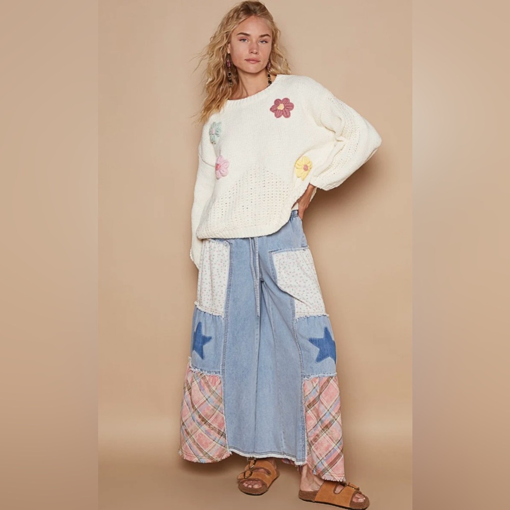 Closeout!▪️NWT POL Chenille Knit Sweater -Multi Flower Appliqués in Powder Cream - Picture 2 of 5